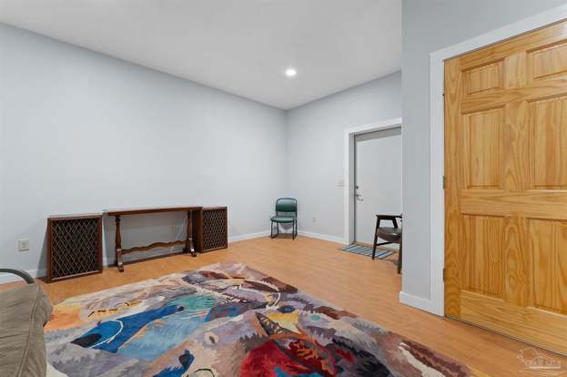 Building Photo - 732 Woodmere Dr