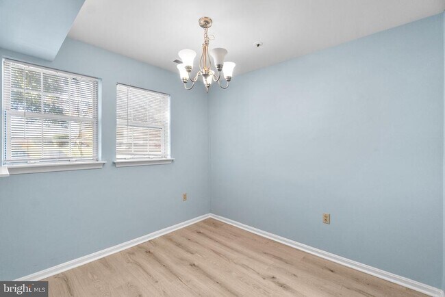 Building Photo - 8378 Montgomery Run Rd