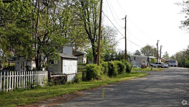 Primary Photo - Oak View Manufactured Housing Community