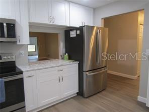 Building Photo - 376 Oak Hill Dr