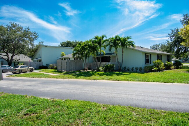 Building Photo - 431 Jupiter Lakes Blvd