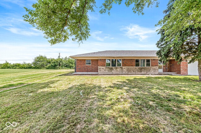 Building Photo - 4307 E 550 S