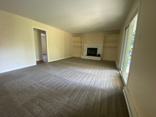 Building Photo - 220 Garland Dr