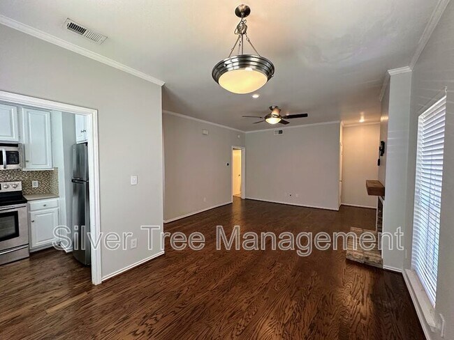 Building Photo - 4405 Bowser Ave