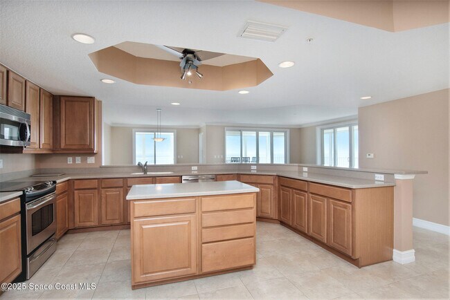 Building Photo - 7 Indian River Ave