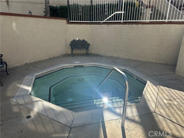 Building Photo - 201 Laurel Ave