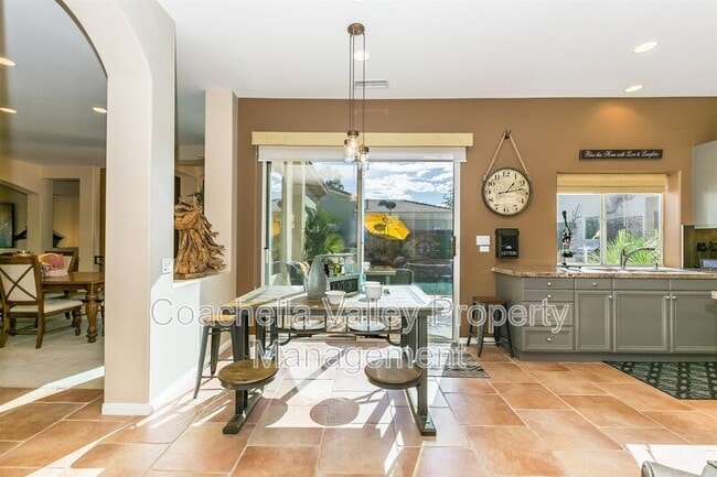 Building Photo - 26 Calle Lantana