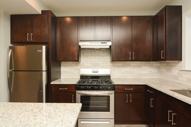 Building Photo - 919 Crain St
