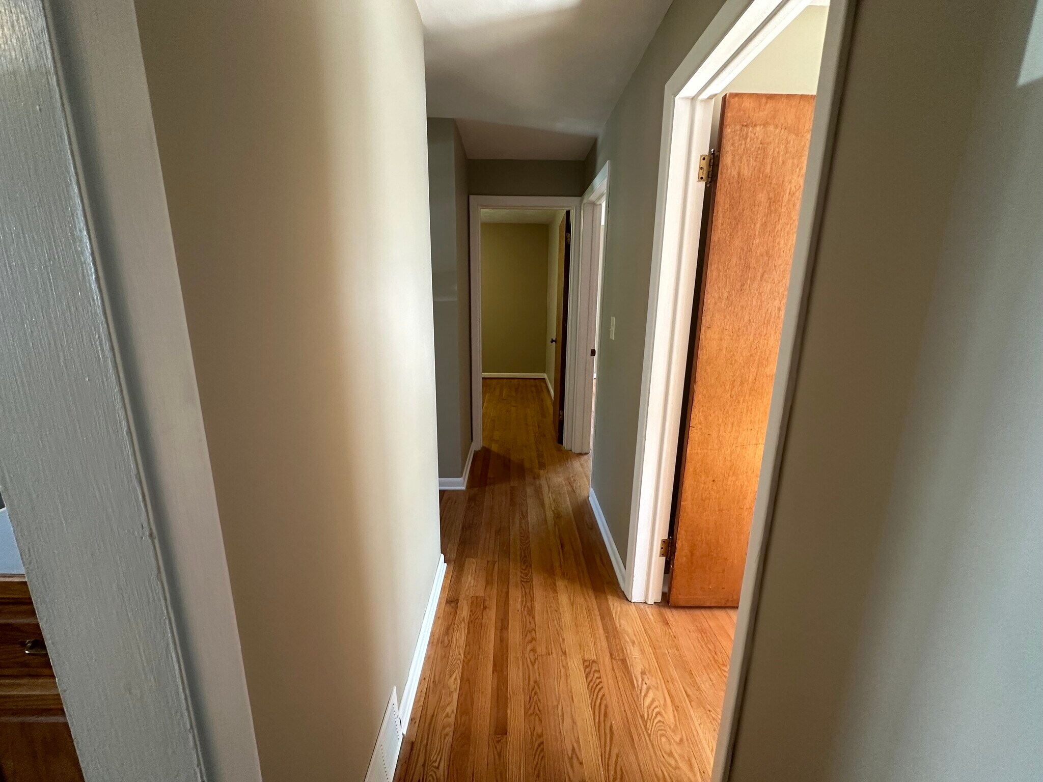 Building Photo - 311 Hartford Pl