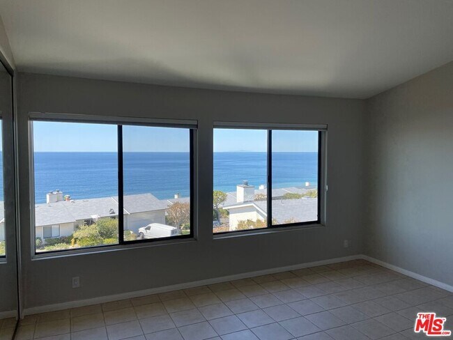 Building Photo - 6798 Shearwater Ln