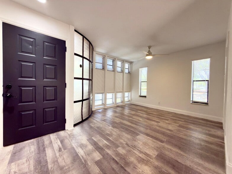 Building Photo - 11698 NW 20th Dr