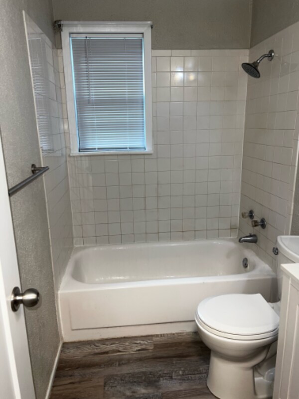 Building Photo - 3526 S Downtain St