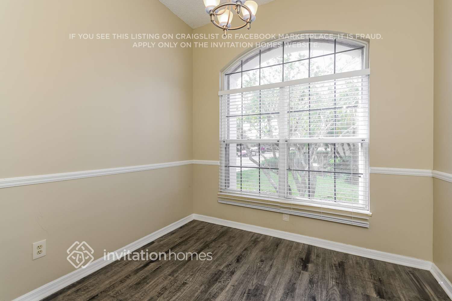 Building Photo - 14303 Mandolin Dr