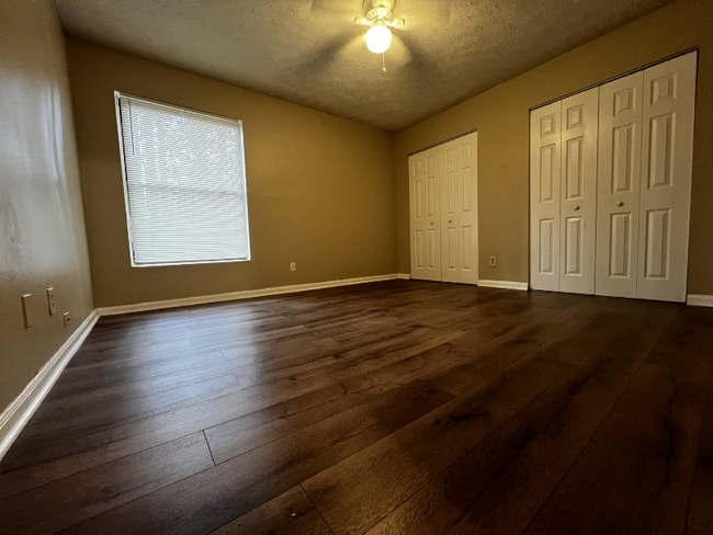 Building Photo - 6429 Baker Ct