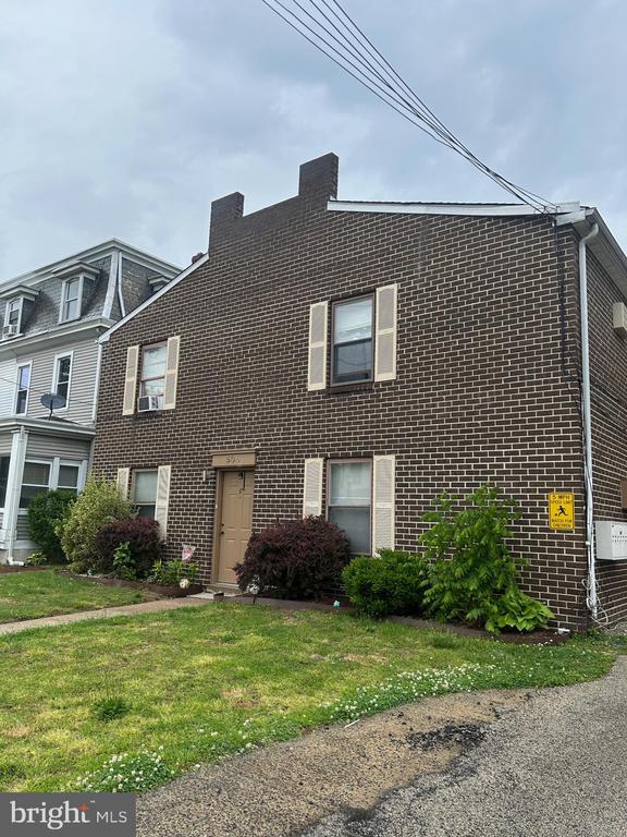 Building Photo - 504 Cinnaminson Ave