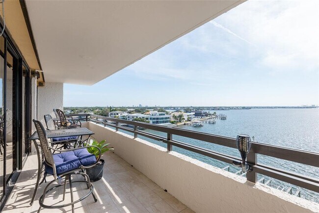 Building Photo - 5700 Mariner St