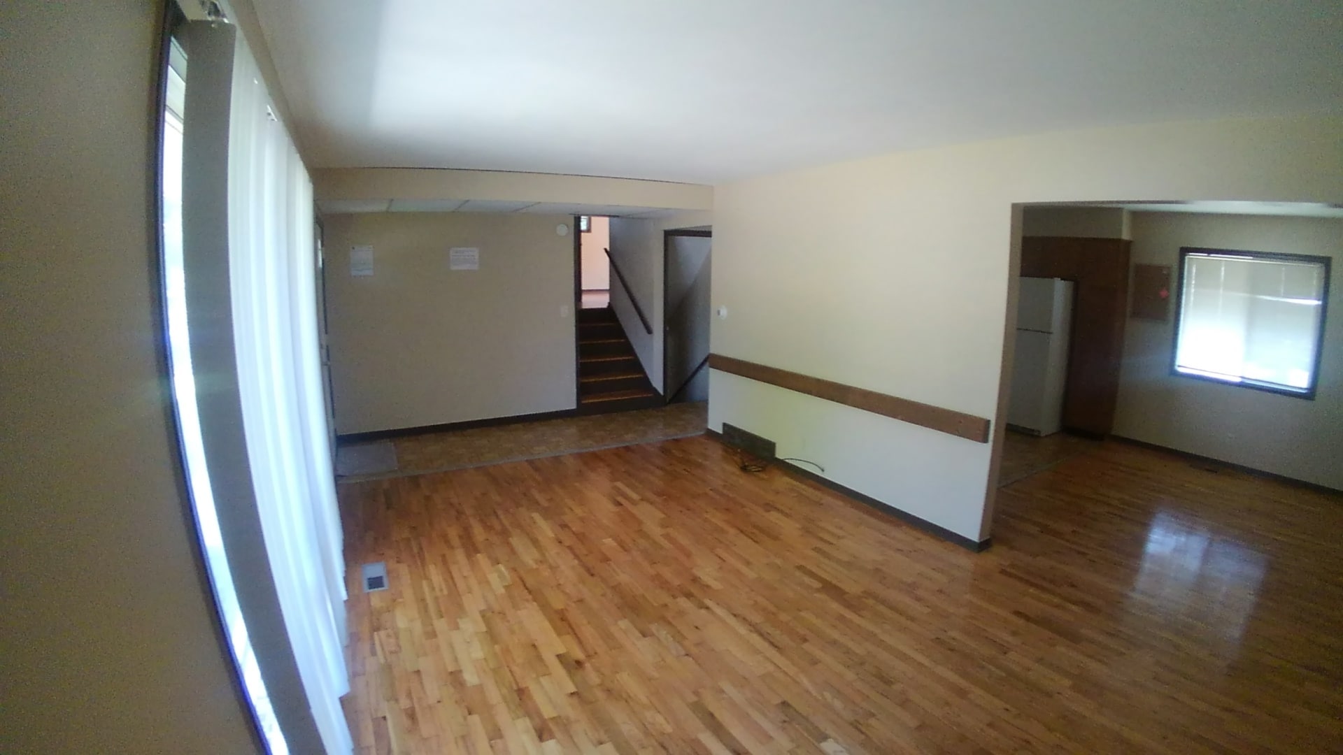 Living room - 1536 Linden St