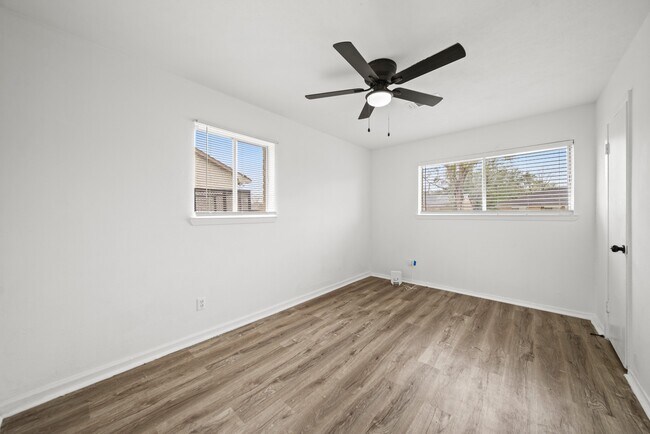 Building Photo - 5610 Arthington Ave