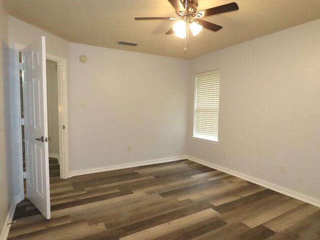 Building Photo - Coming Soon!!! South Tyler, Stunning 4 Bed...