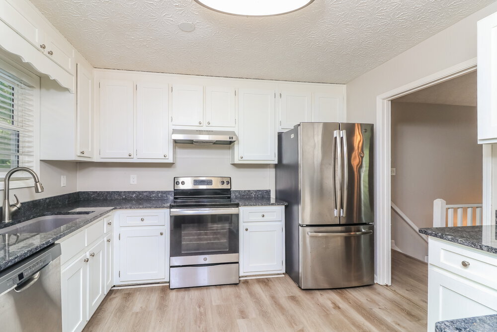 Building Photo - 2920 Sandstone Trail