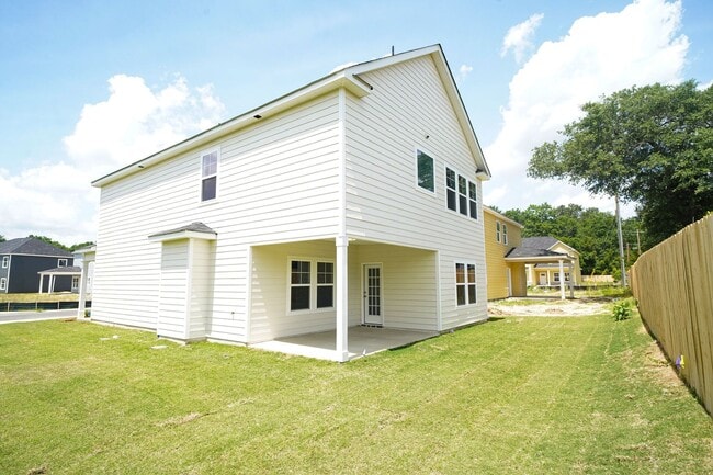 Building Photo - Now Leasing in John’s Landing – The Brooks...