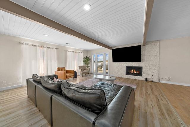 Building Photo - 209 Camino Elevado