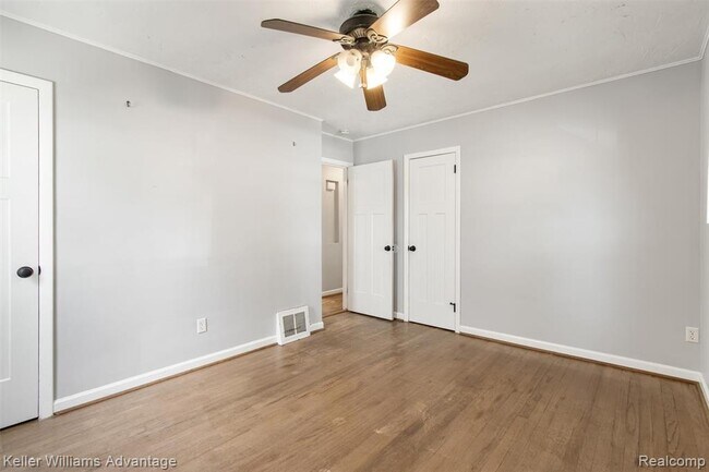 Building Photo - 617 S Edgeworth Ave