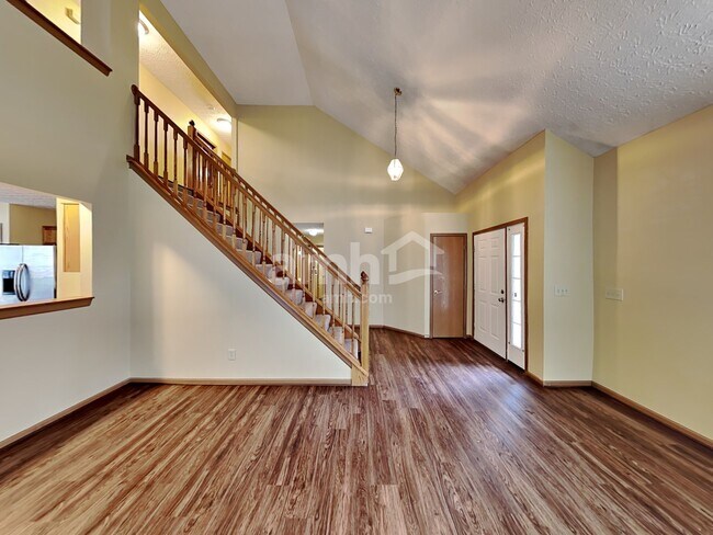 Building Photo - 3255 Jacklin Drive