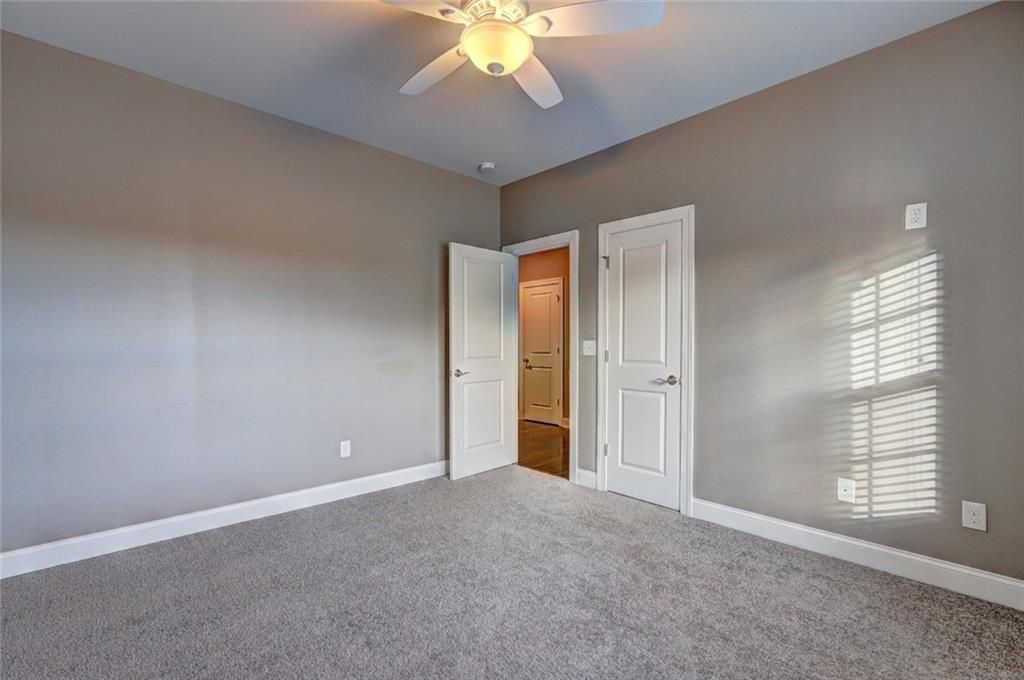 Building Photo - 4527 Bridgeway Rd