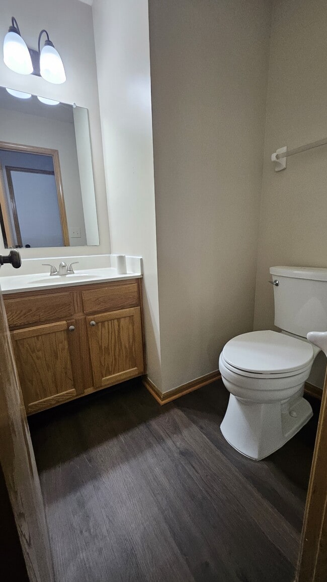 Building Photo - 8568 Clover Glade Dr