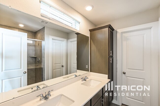 Building Photo - 22812 Terrazzo Dr