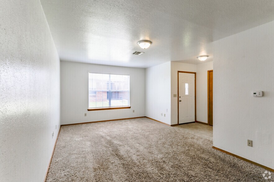 Country Club Villa Apartments 101 Partridge Dr Pryor OK 74361