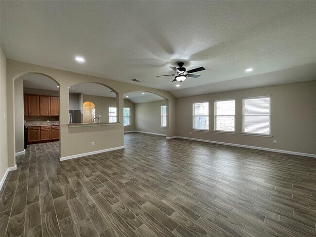 Building Photo - 6110 Moran Crest Dr