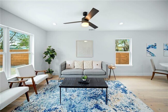 Primary Photo - 6307 N Hampton Dr