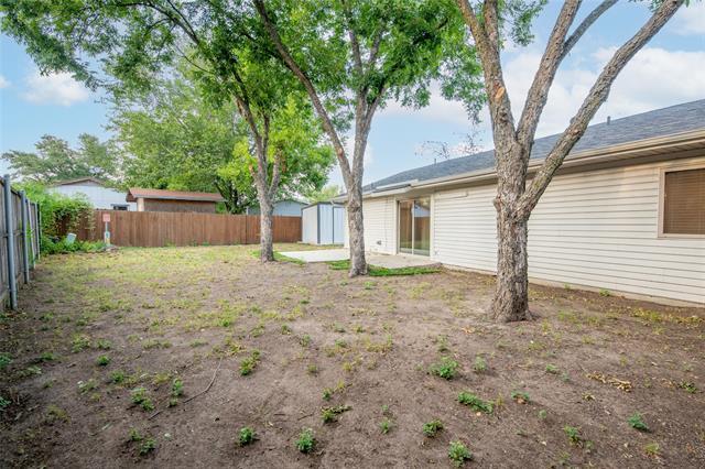 Building Photo - 1717 Meadow Oak Dr