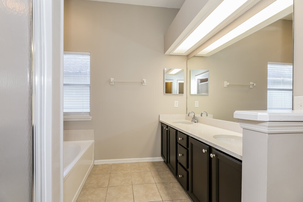 Building Photo - 1455 Beecher Ln
