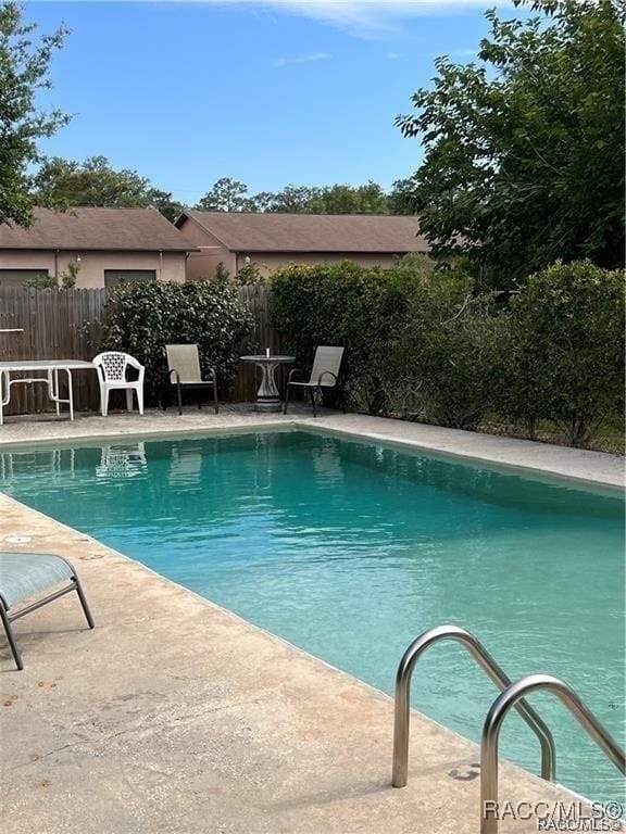 Building Photo - 6348 S Suncoast Blvd