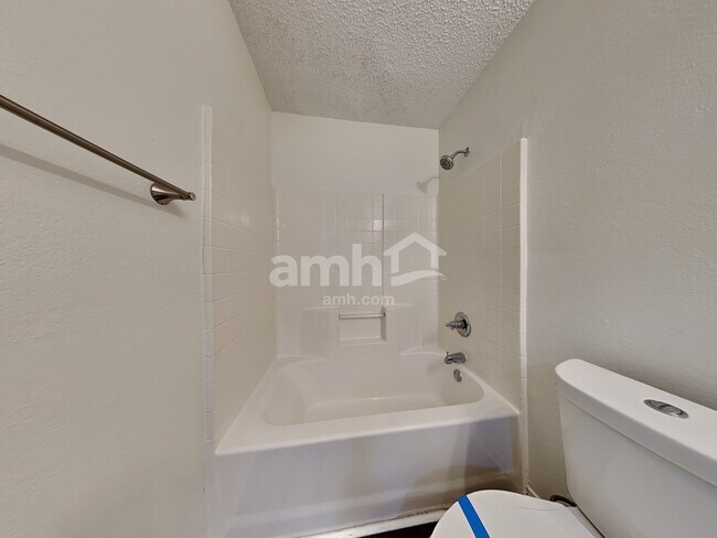 Building Photo - 8629 Garden Springs Dr