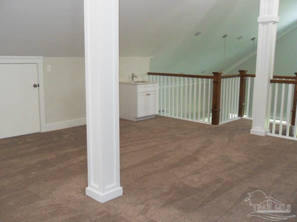 Building Photo - 3003 E Blount St