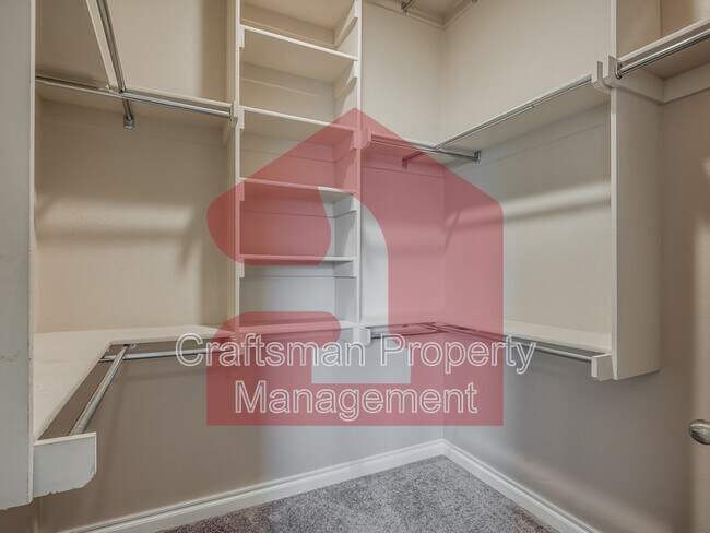 Building Photo - 3413 Huron Cir
