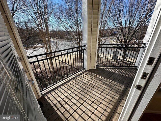 Building Photo - 12901 Centre Park Cir