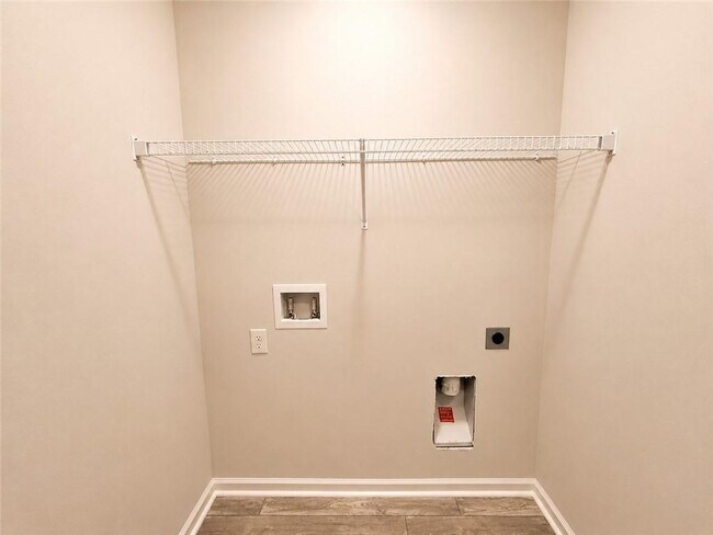 Building Photo - 349 Turtle Creek Dr