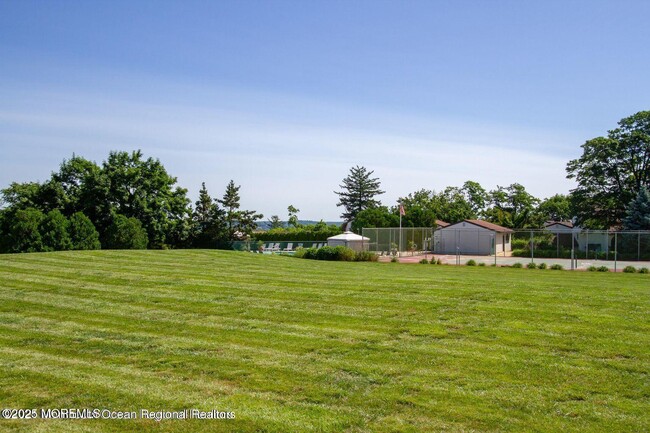Building Photo - 60 Tower Hill Dr