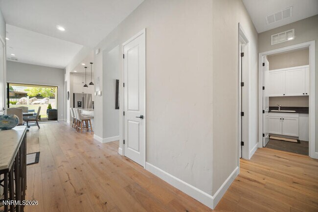 Building Photo - 5501 Western Rider Trl