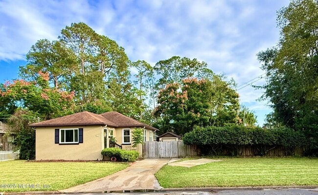 Building Photo - 3756 Anderson St