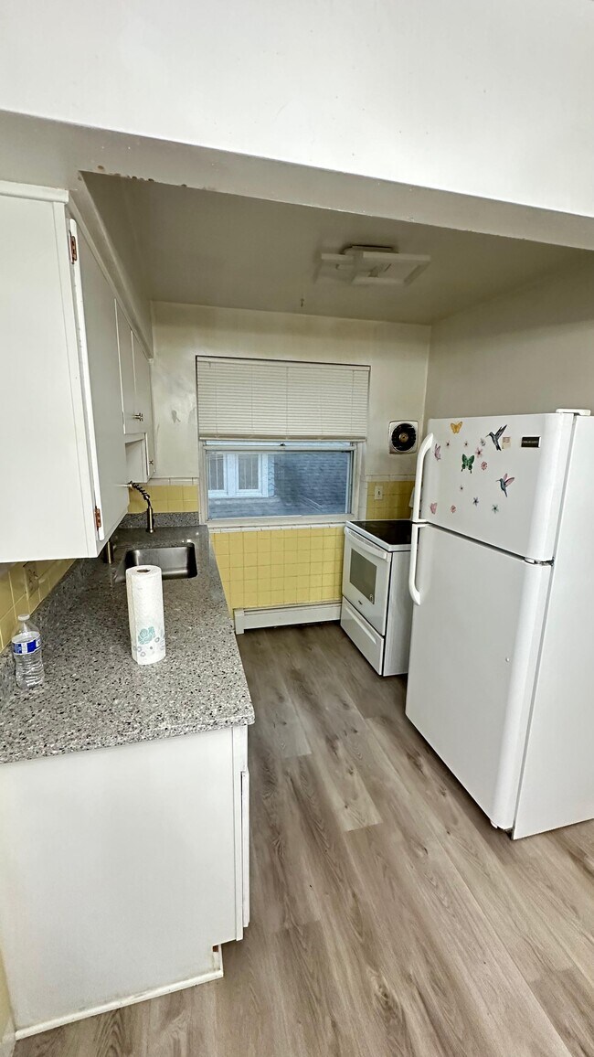 Building Photo - 2915 Mignon Ave