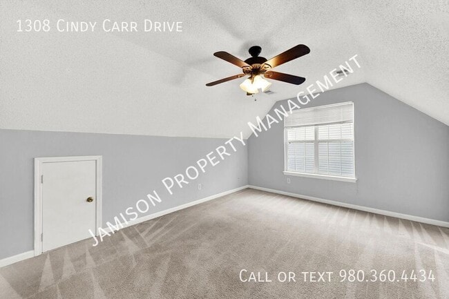Building Photo - 1308 Cindy Carr Dr