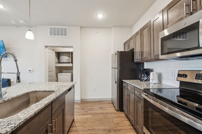 Building Photo - 2051 Mayfield Pkwy