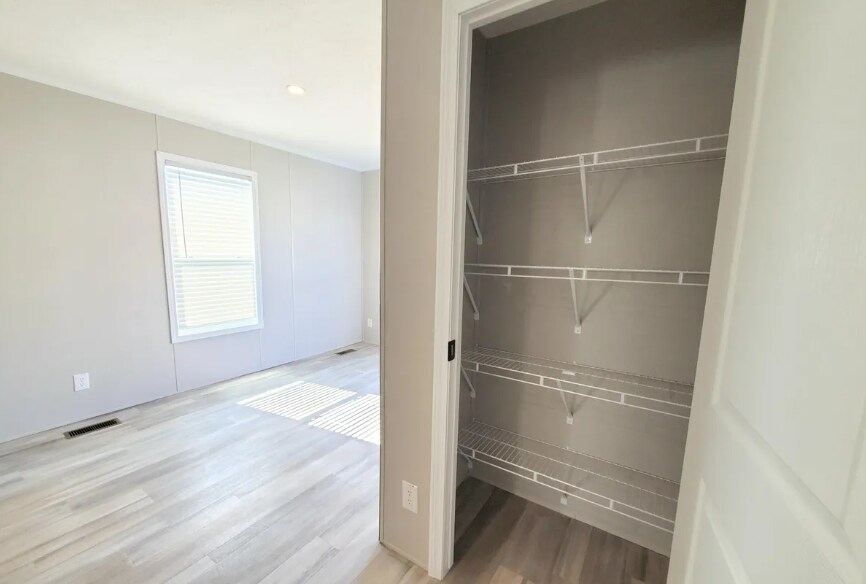 Building Photo - 9270 Windjammer Dr