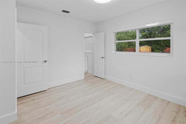 Building Photo - 18401 NW 42nd Ct